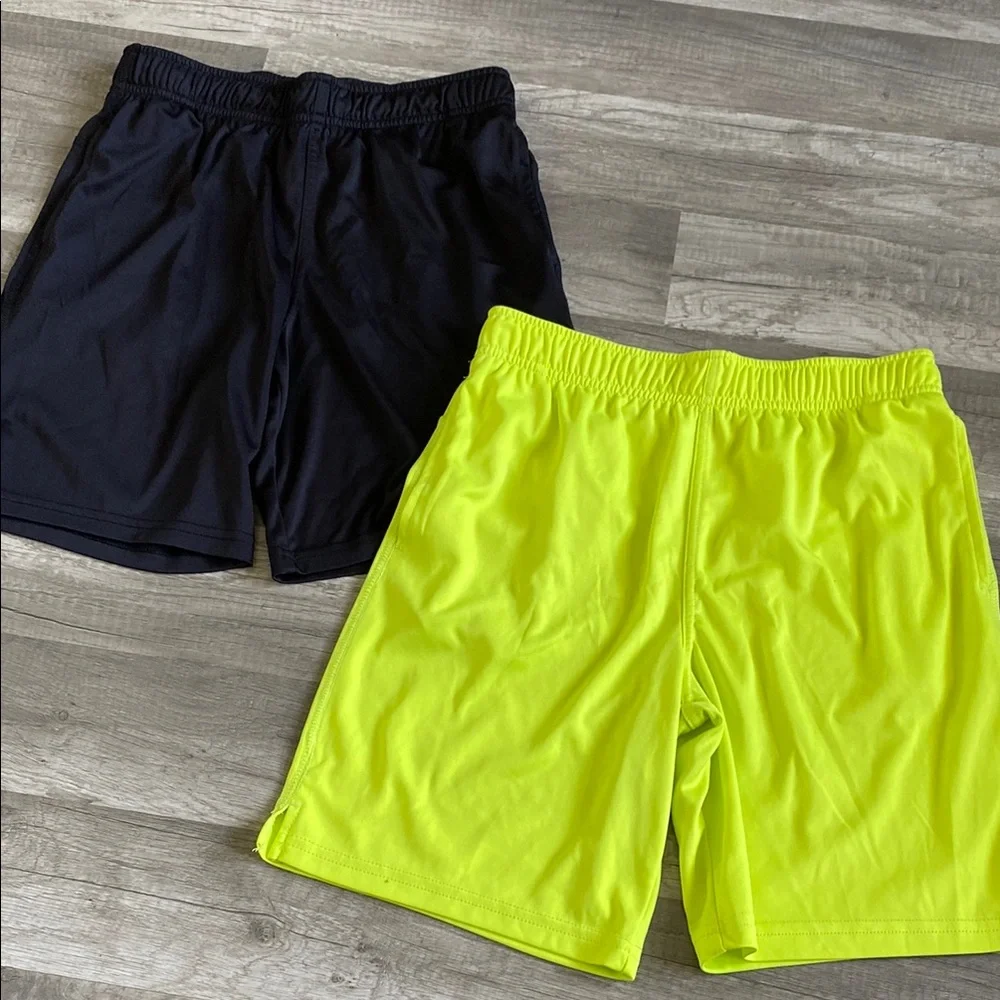 🖤 Black and Yellow Athletic Shorts with Moisture-Wicking Fabric - Picture 1 of 1